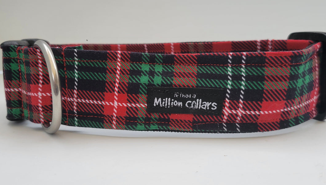 Red and Green Christmas Plaid Collar